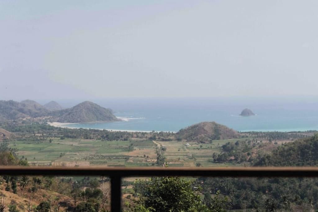 Photo of Patio Balcony in Selong Belanak