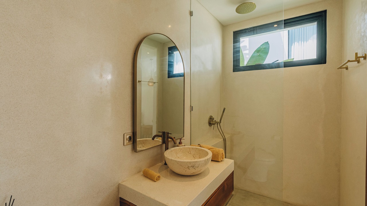 Photo of Bathroom in Munggu