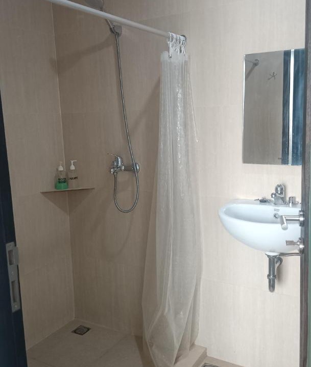 Photo of Bathroom in Kartika Plaza