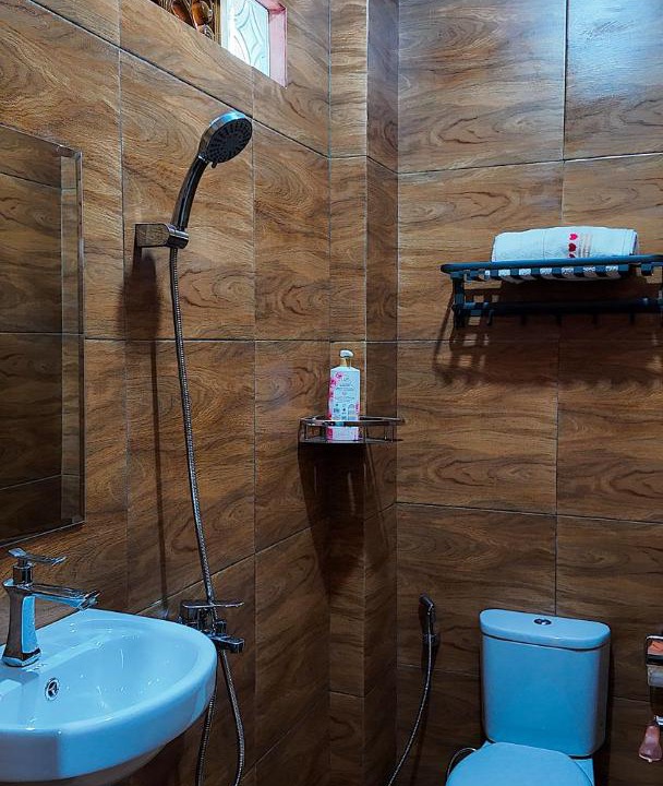 Photo of Bathroom in Sukapura