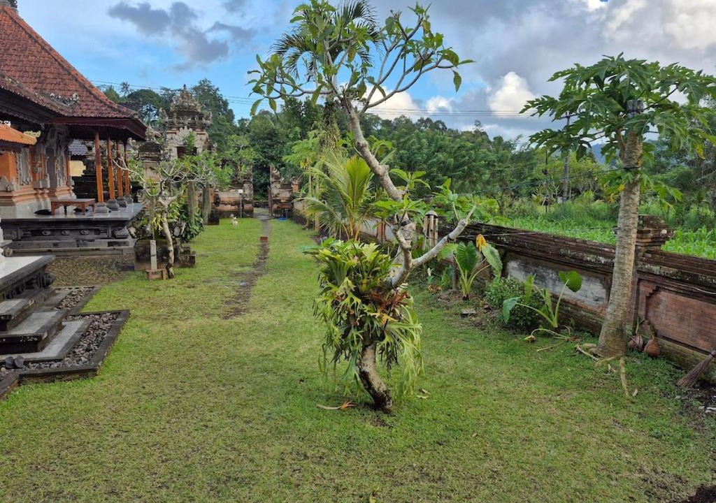 Photo of Others in Selat