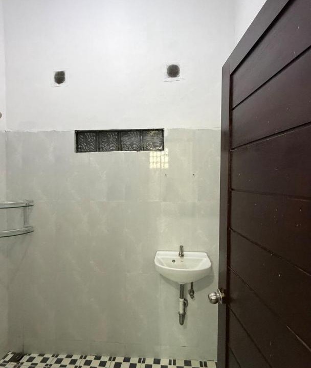 Photo of Bathroom in Sunset Road