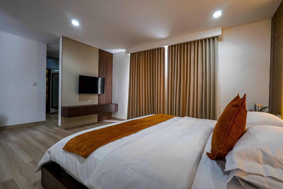 Photo of Bedroom in Kartika Plaza