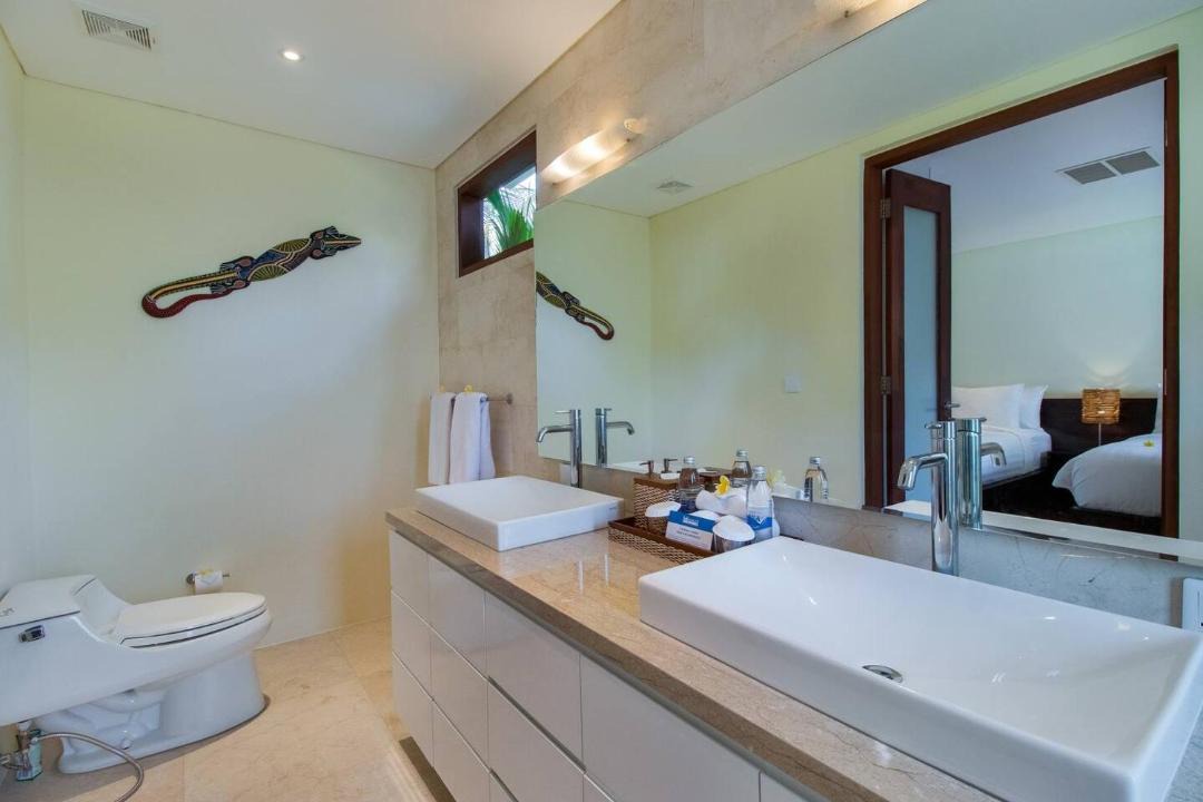 Photo of Bathroom in Petitenget