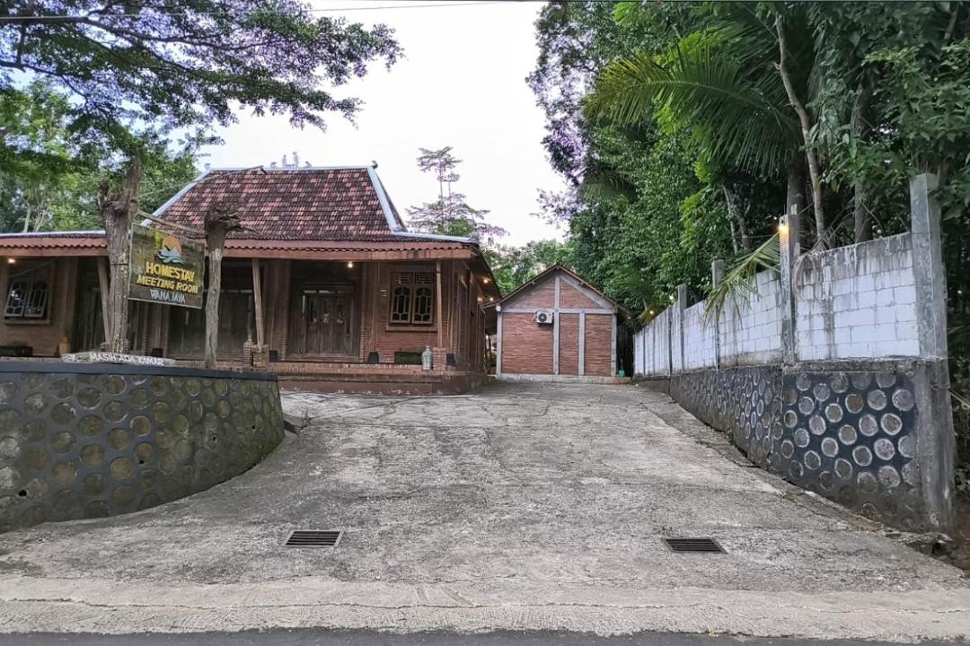 Photo of Others in Muntuk