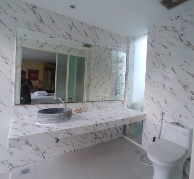 Photo of Bathroom in Mumbul