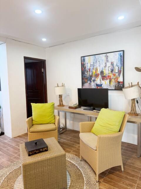 Photo of Livingroom in Mumbul