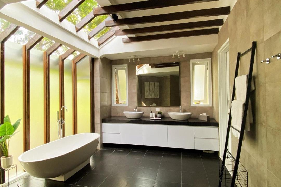 Photo of Others in Salahutu
