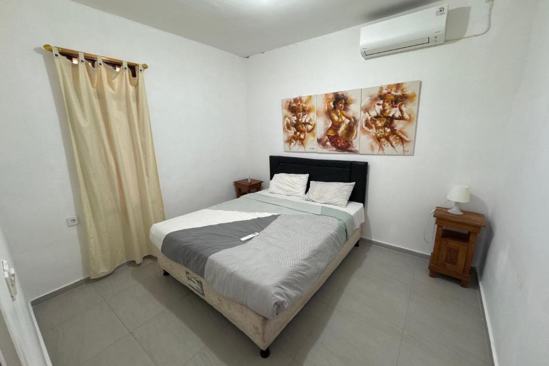 Photo of Bedroom in Kartika Plaza