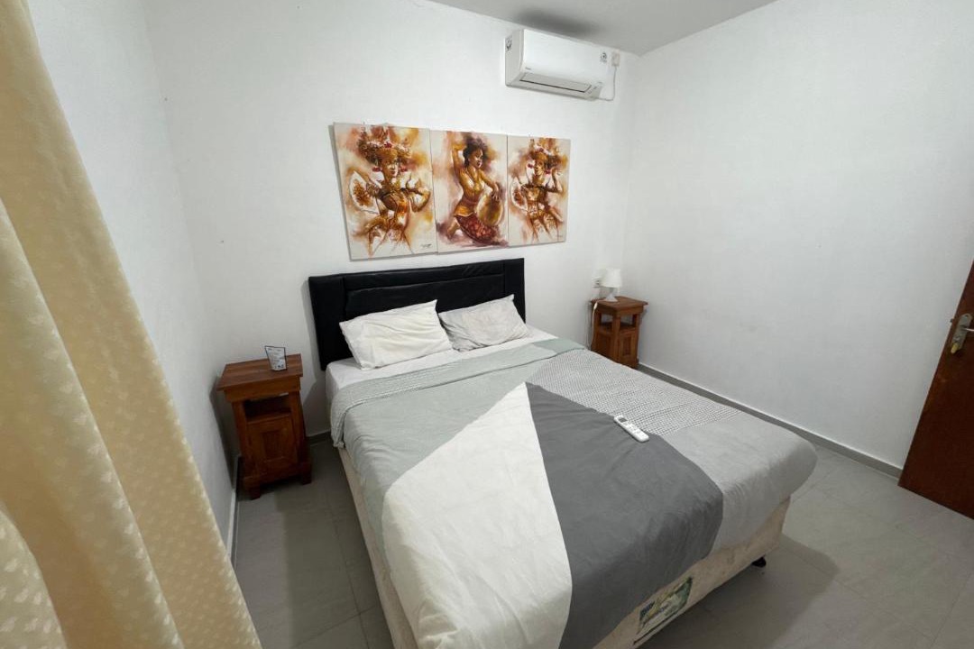 Photo of Bedroom in Kartika Plaza