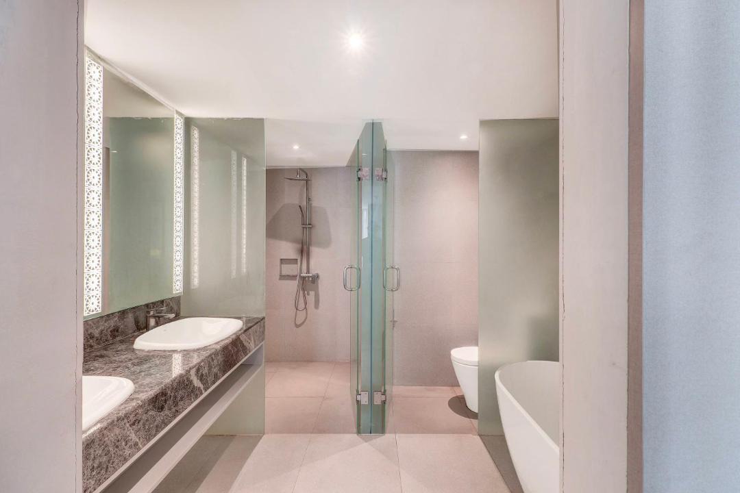 Photo of Bathroom in Sunset Road
