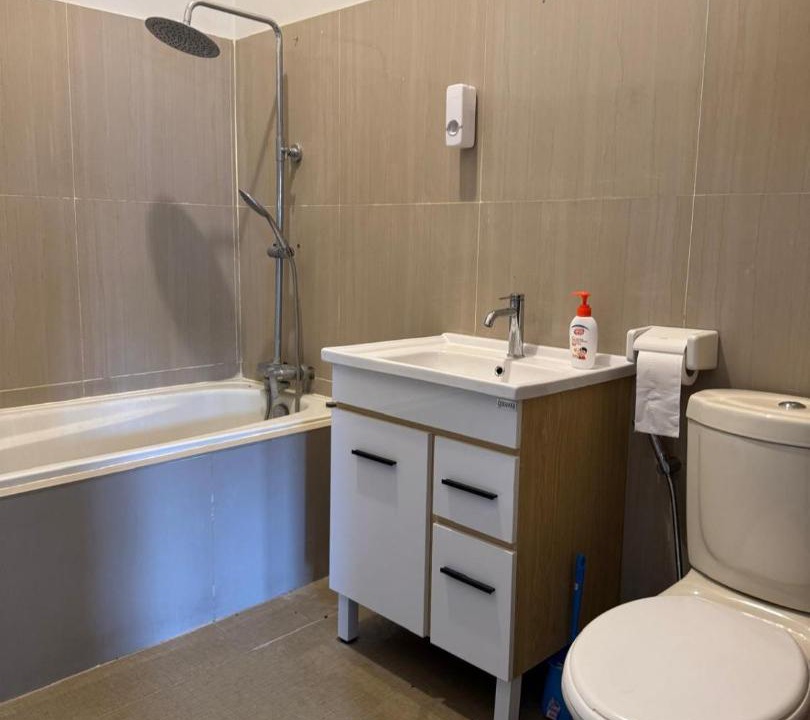 Photo of Bathroom in Mumbul