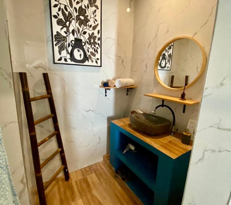 Photo of Bathroom in Laksmana