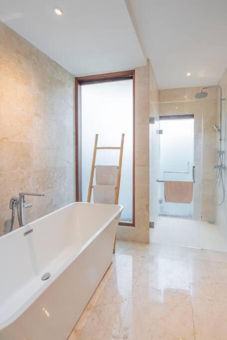 Photo of Bathroom in Kutuh