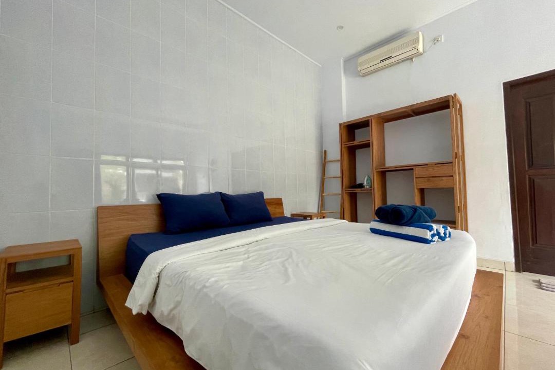 Photo of Bedroom in Drupadi