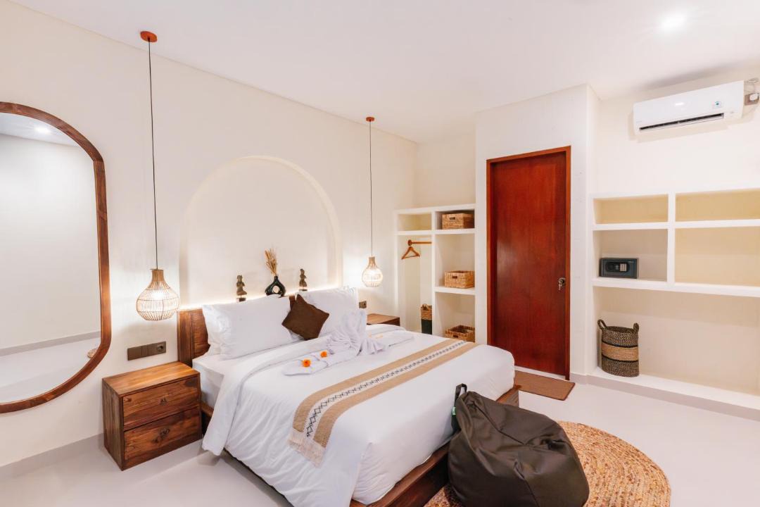 Photo of Bedroom in Kartika Plaza