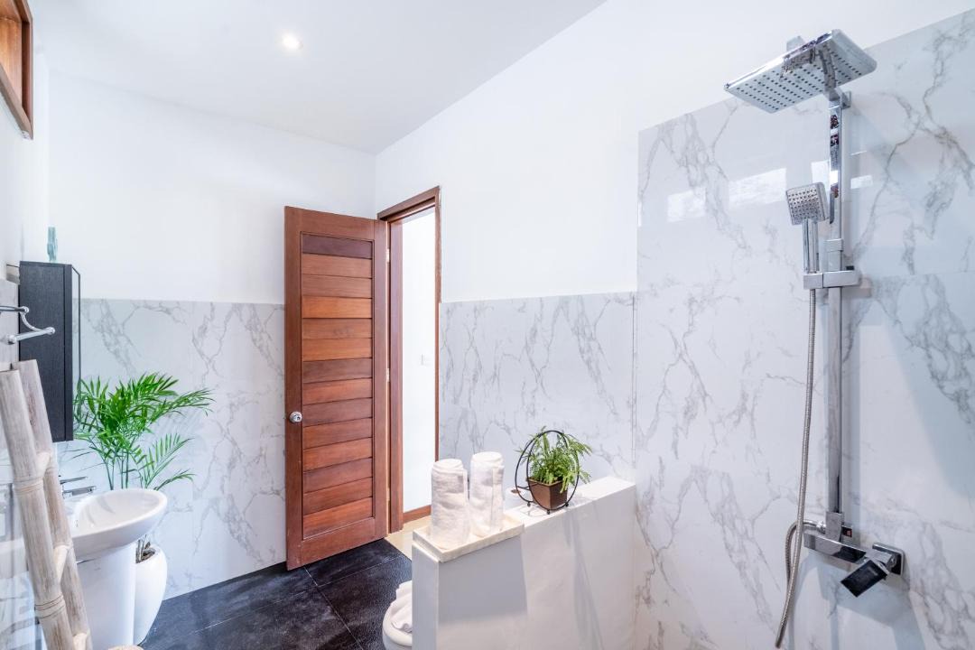 Photo of Bathroom in Sunset Road