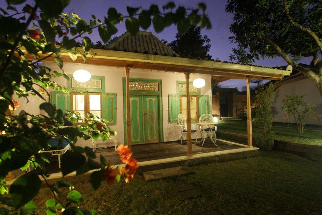 Photo of Buildings in Padonan