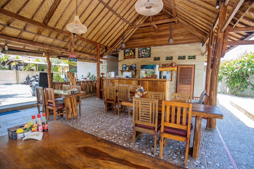 Photo of Others in Mushroom Bay