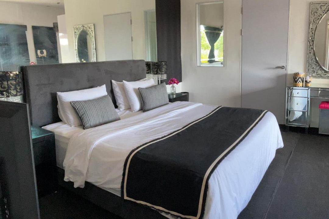 Photo of Bedroom in Sunset Road