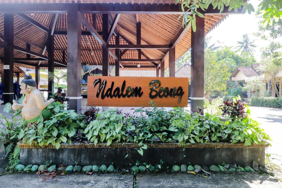 Photo of Others in Borobudur
