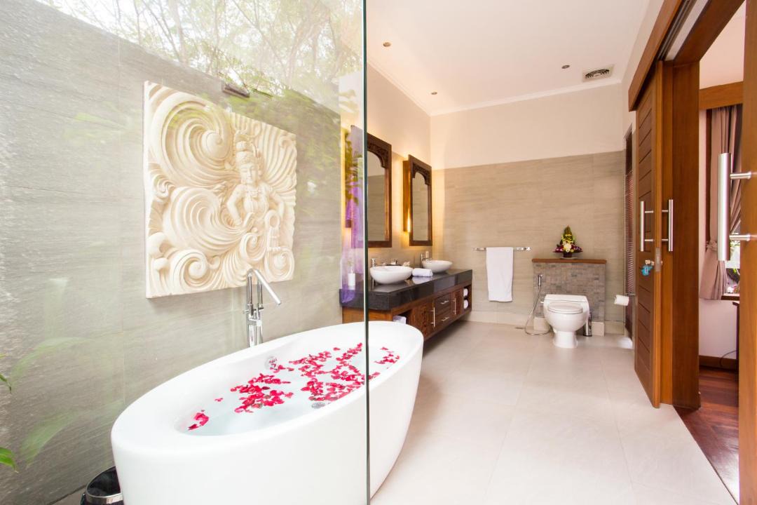 Photo of Bathroom in Kampial