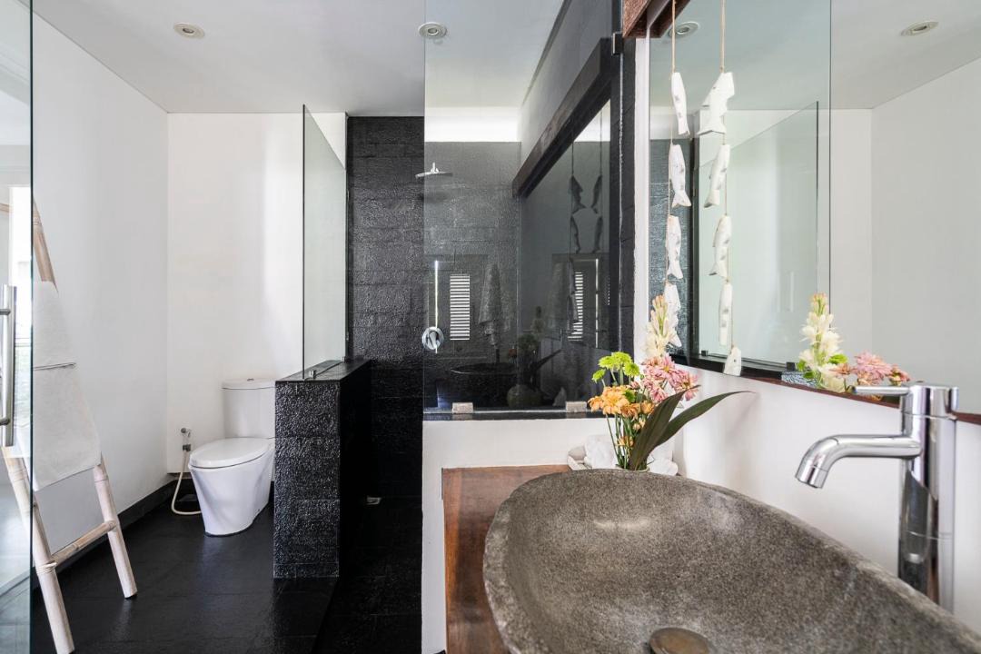 Photo of Bathroom in Dyanapura