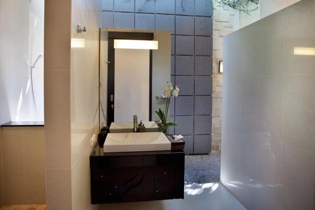 Photo of Bathroom in Laksmana