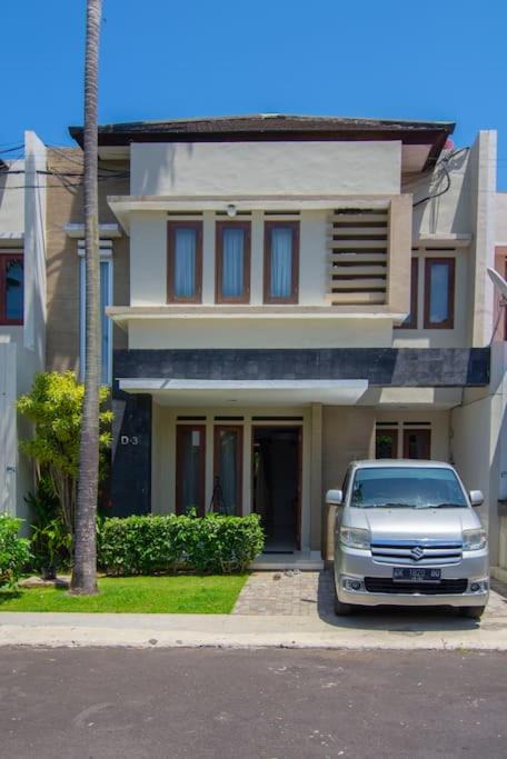 Photo of Buildings in By Pass Ngurah Rai Kuta
