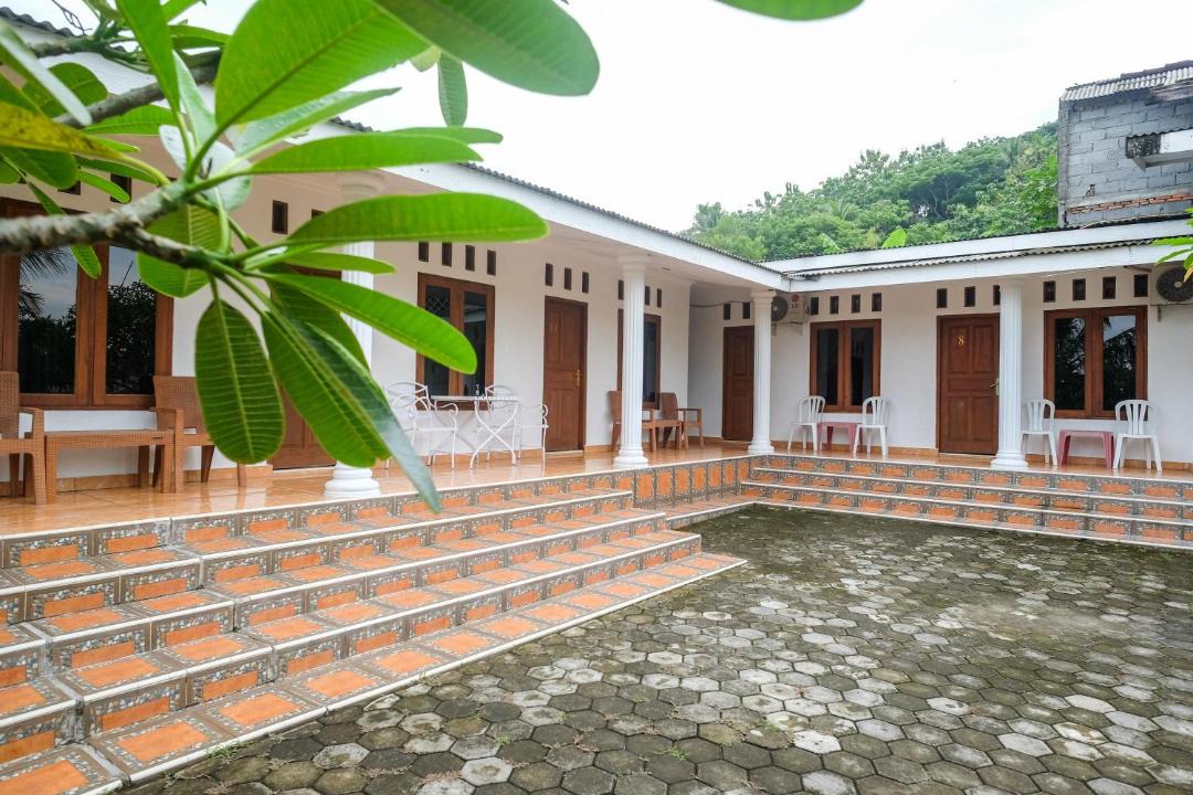 Photo of Others in Kretek