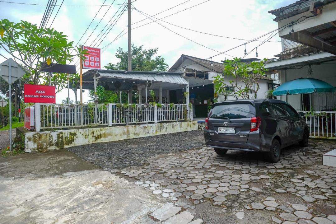 Photo of Others in Kretek