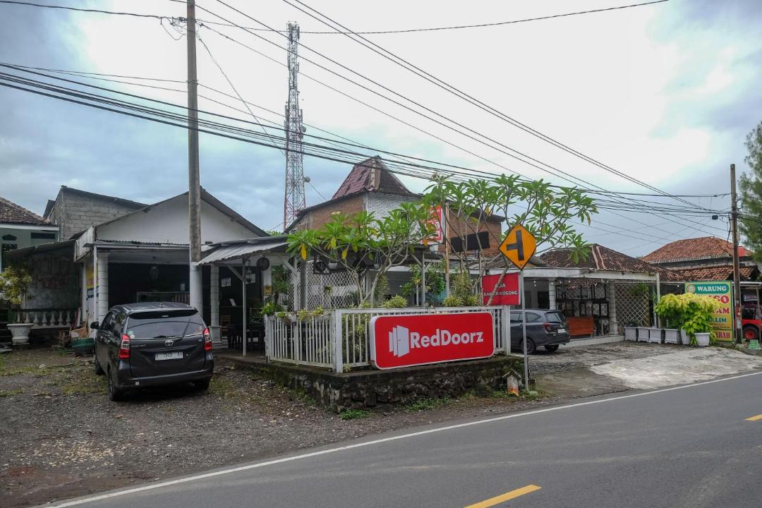 Photo of Others in Kretek