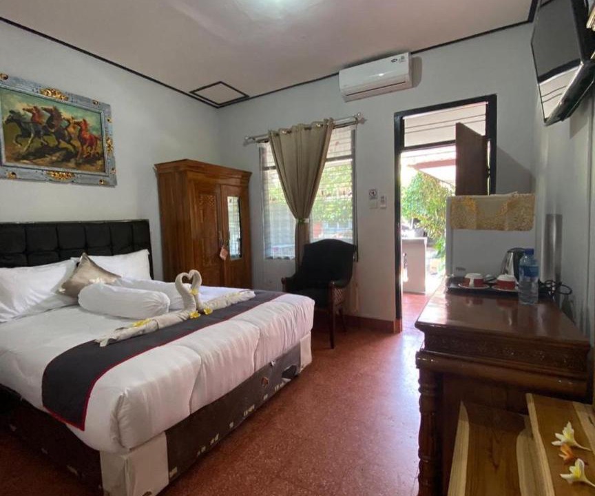 Photo of Bedroom in Kartika Plaza