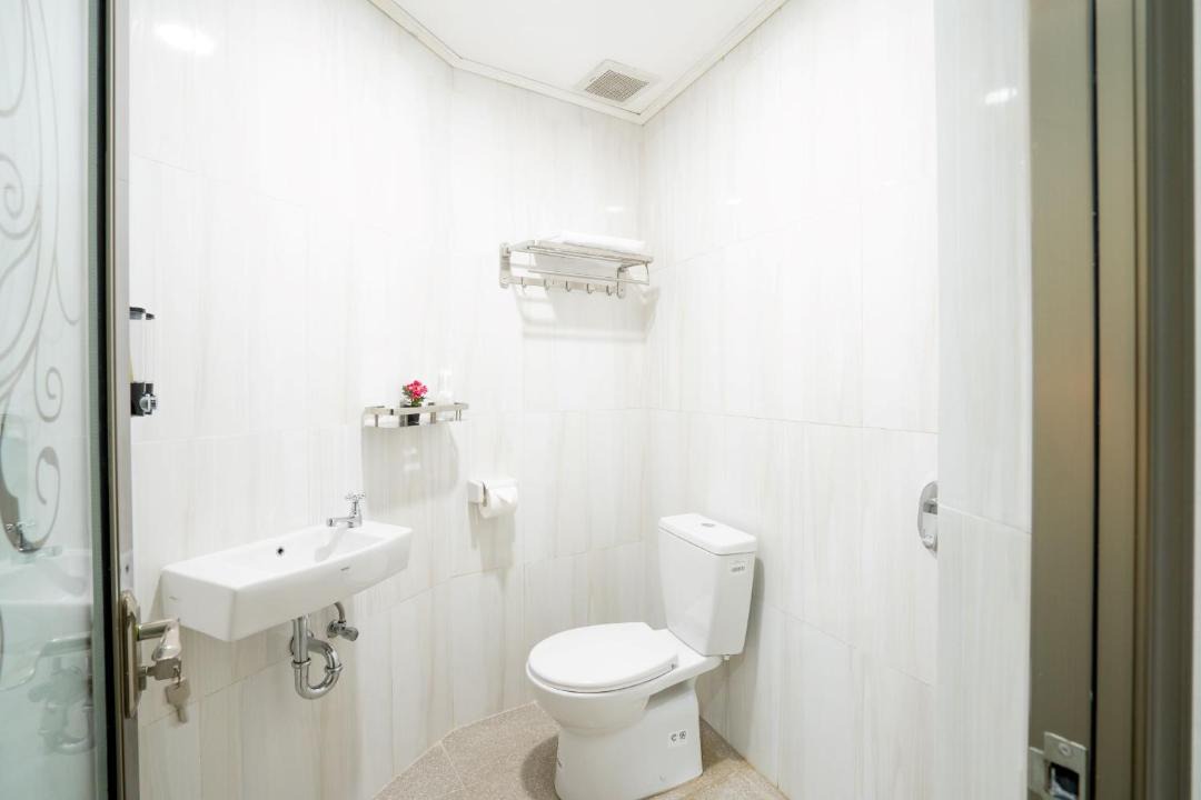 Photo of Bathroom in By Pass Ngurah Rai Kuta