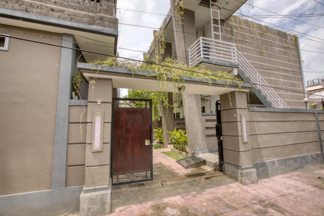 Photo of Buildings in Mumbul