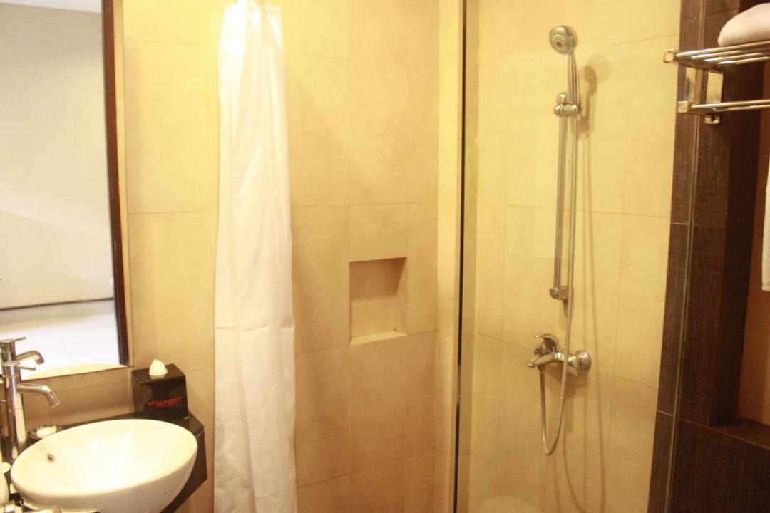 Photo of Bathroom in Sunset Road