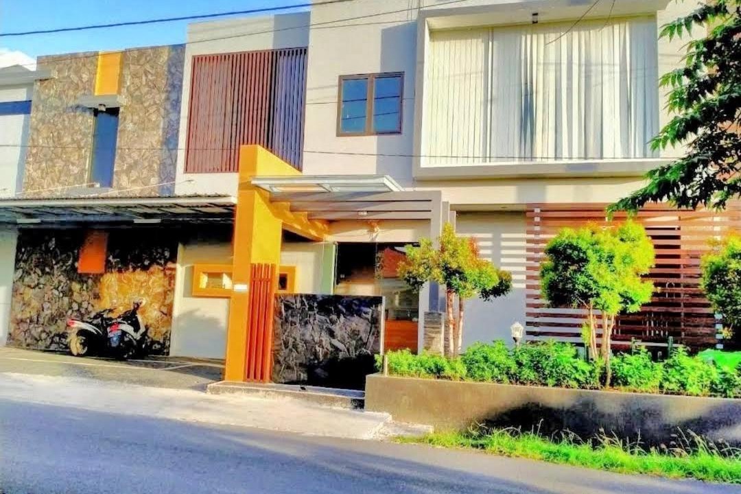 Photo of Buildings in Babakan
