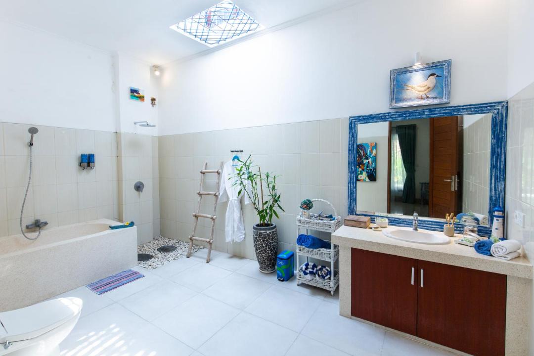 Photo of Bathroom in Laksmana