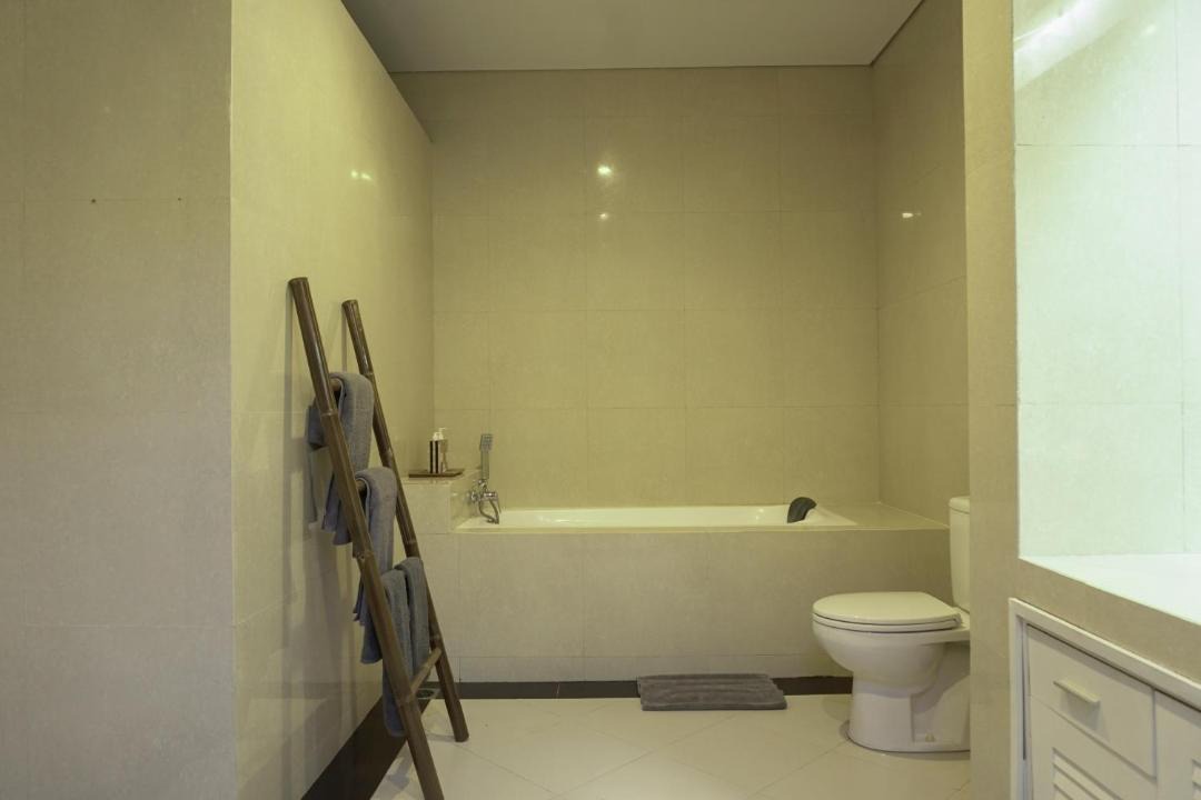 Photo of Bathroom in Sunset Road