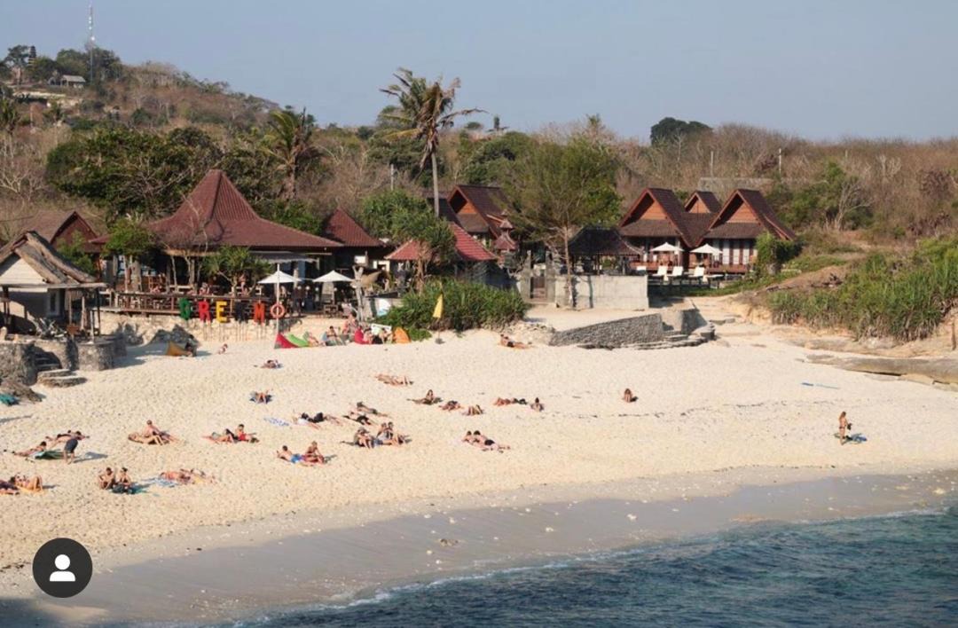 Photo of Others in Mushroom Bay