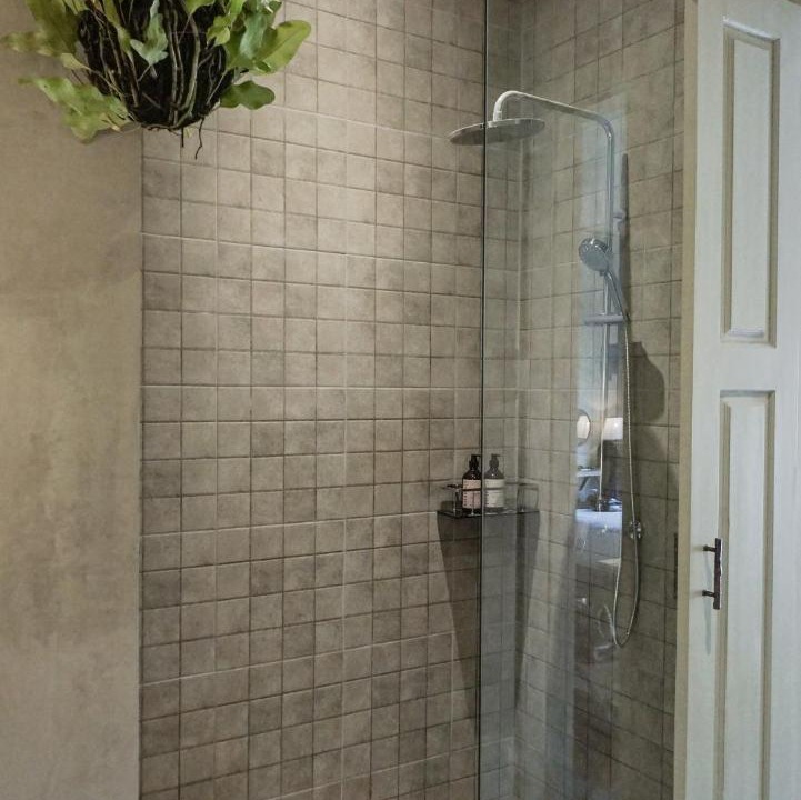 Photo of Bathroom in Laksmana