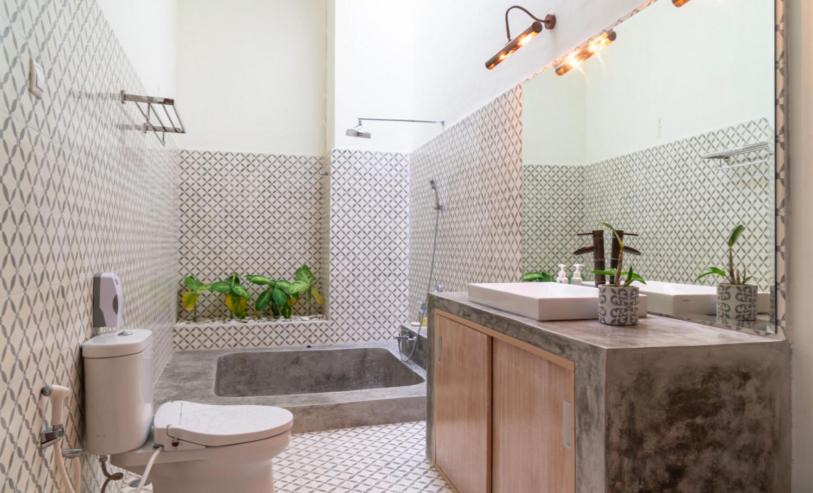 Photo of Bathroom in Petitenget