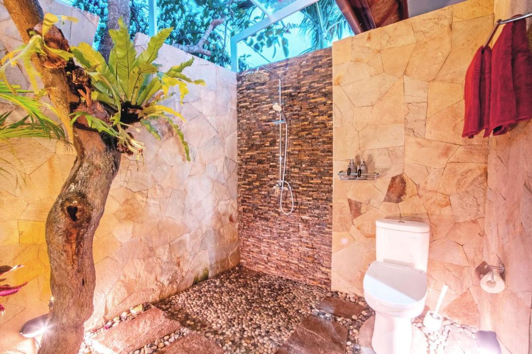 Photo of Bathroom in Laksmana