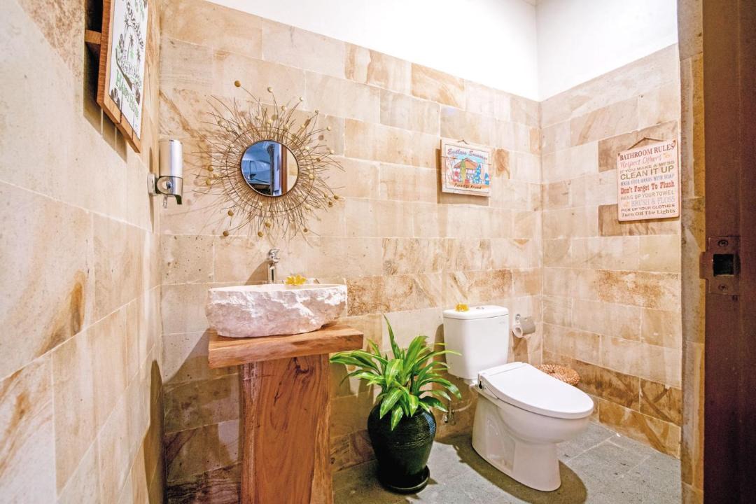 Photo of Bathroom in Laksmana