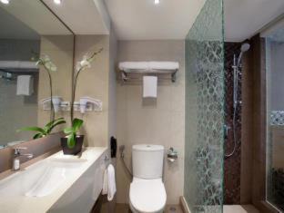 Photo of Bathroom in Sunset Road