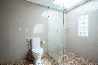 Photo of Bathroom in Munggu