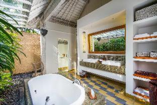 Photo of Bathroom in Drupadi