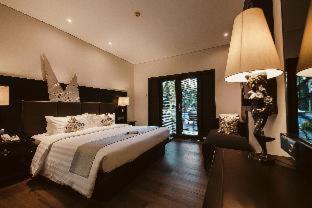 Photo of Bedroom in Kartika Plaza