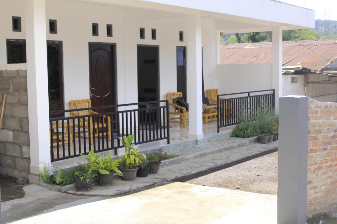 Photo of Others in Moni