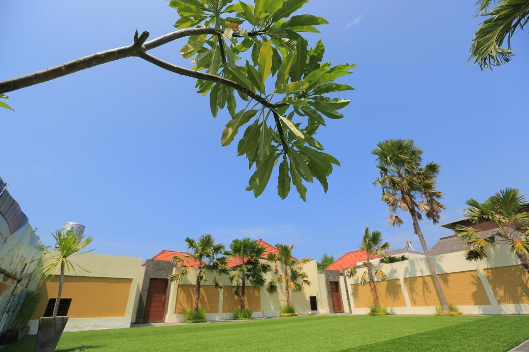 Photo of Buildings in Sunset Road